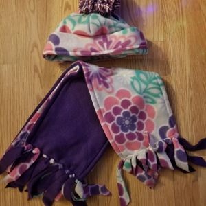 Hand made hat and scarf set